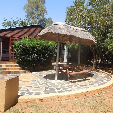 Nullarbor Cottages Магалисбург Екстериор снимка