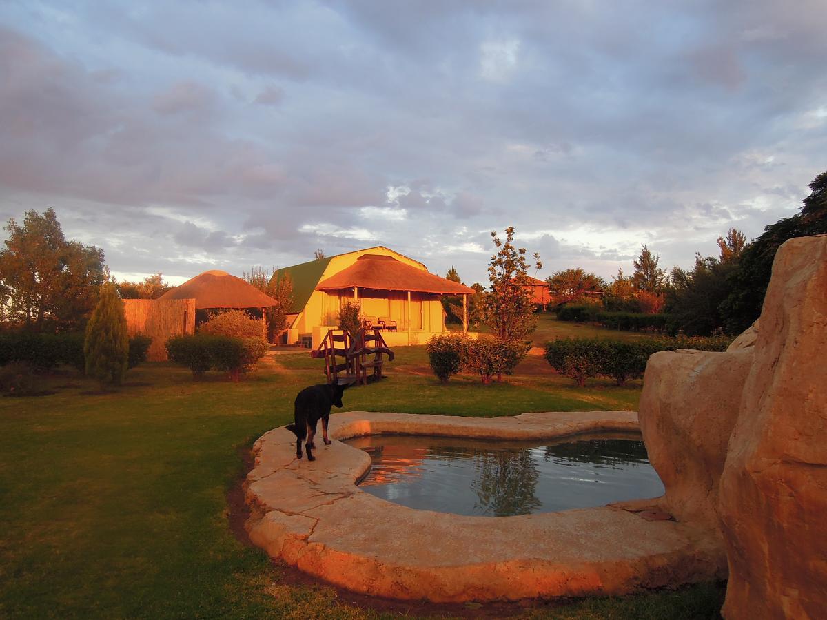 Nullarbor Cottages Магалисбург Екстериор снимка