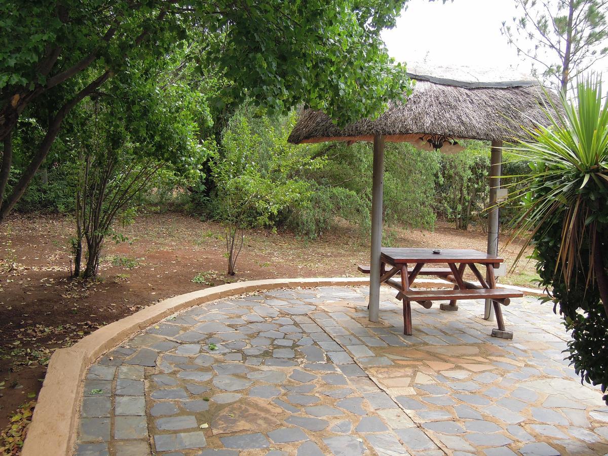 Nullarbor Cottages Магалисбург Екстериор снимка