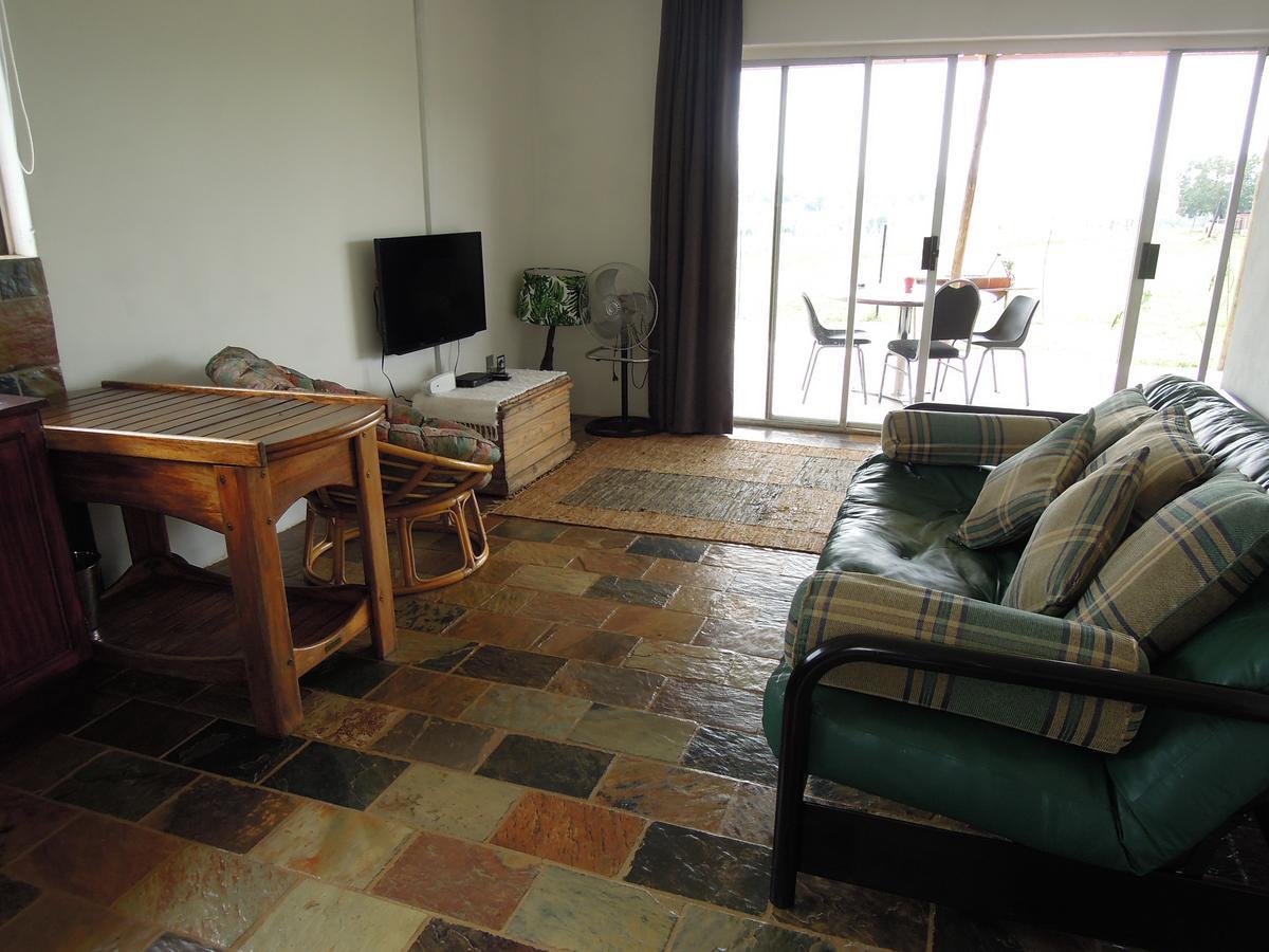 Nullarbor Cottages Магалисбург Екстериор снимка