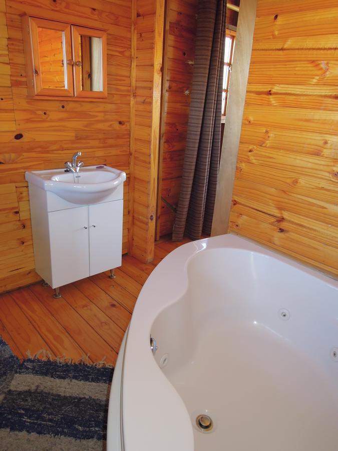 Nullarbor Cottages Магалисбург Екстериор снимка